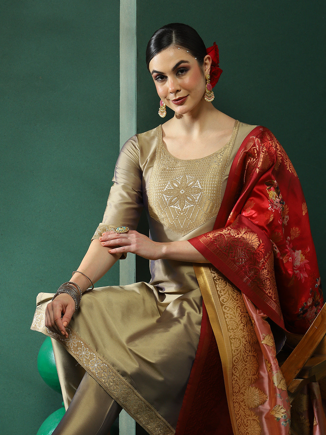 Beige Kurta Pant With Banarsi Dupatta - Elganza