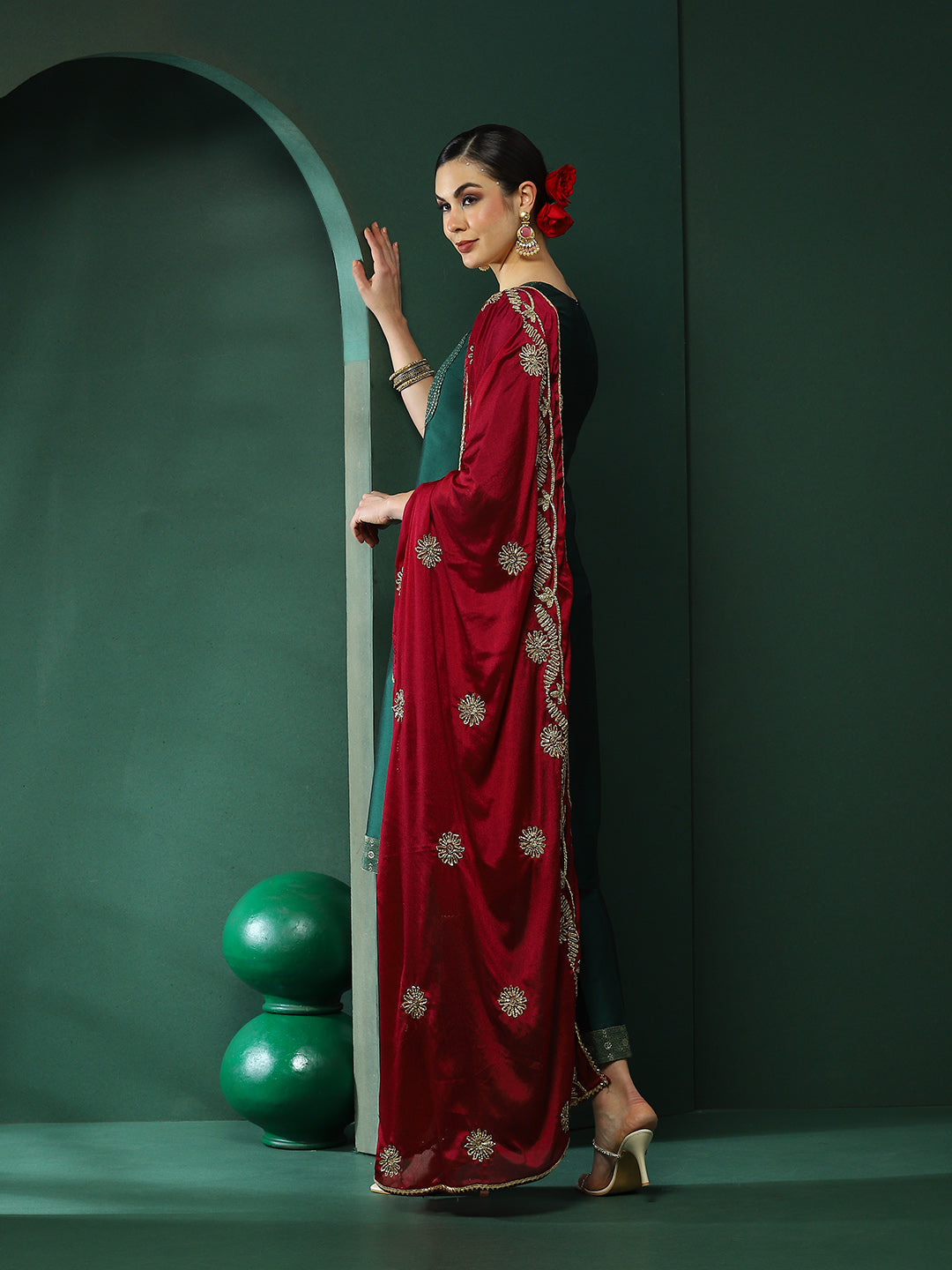 Green Kurta Pant With Gota Work Dupatta - Elganza