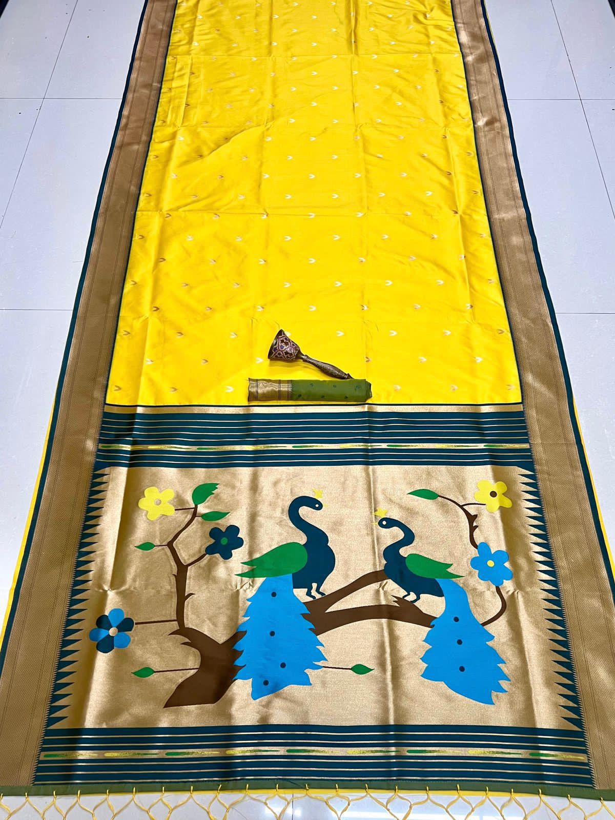 ✨ Super Hit Pure Silk Saree – Pure Soft Gold Zari Kanchivram Paithani Silk with Contrast Kadiyal Border & Heavy Mina Zari Pallu