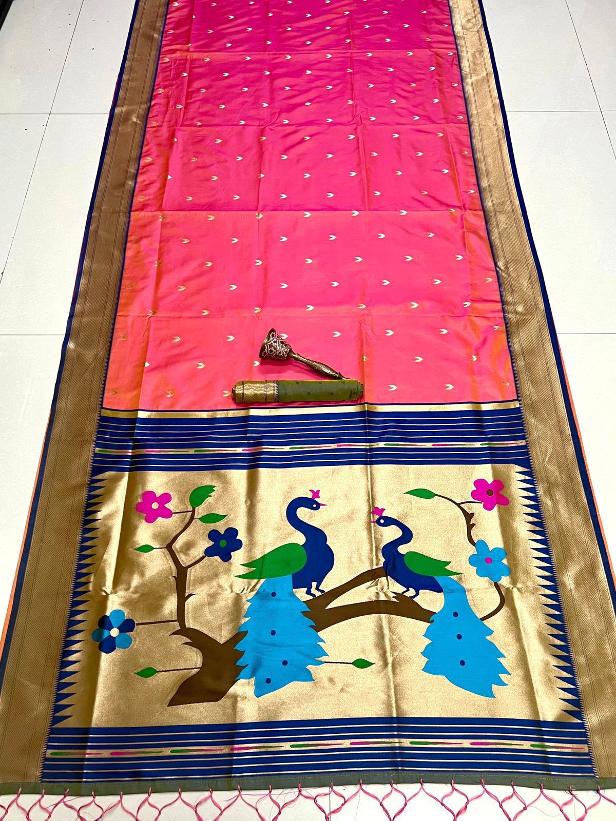 ✨ Super Hit Pure Silk Saree – Pure Soft Gold Zari Kanchivram Paithani Silk with Contrast Kadiyal Border & Heavy Mina Zari Pallu
