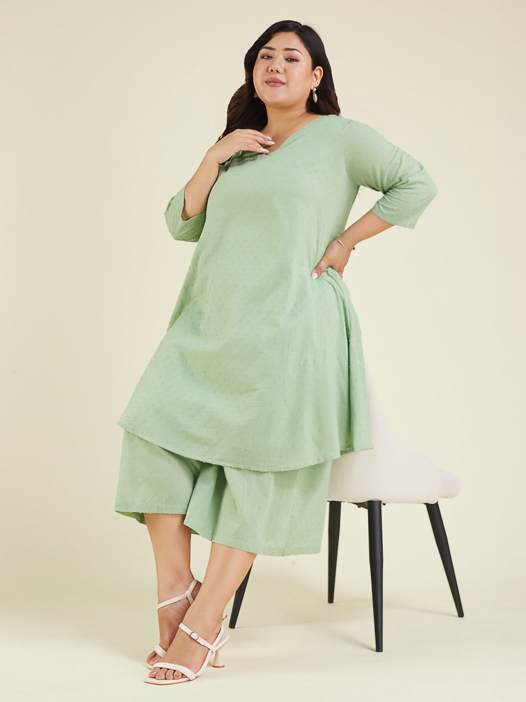 Women's Plus Size Green Dobby Pure Cotton Solid A-line Kurta Set