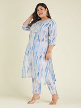 Women's Plus Size Blue Silk Blend Tie & Dye Yoke Embroidered Straight Kurta Pant Set
