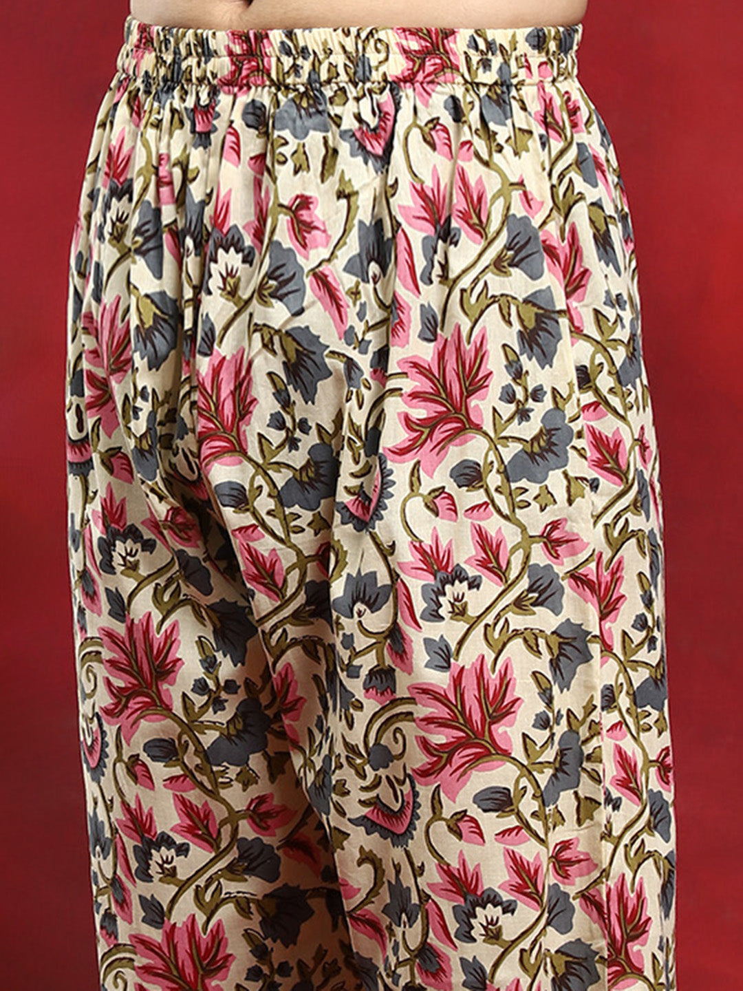 Cream Floral Print Kurta Pyjama With Nehru Jacket