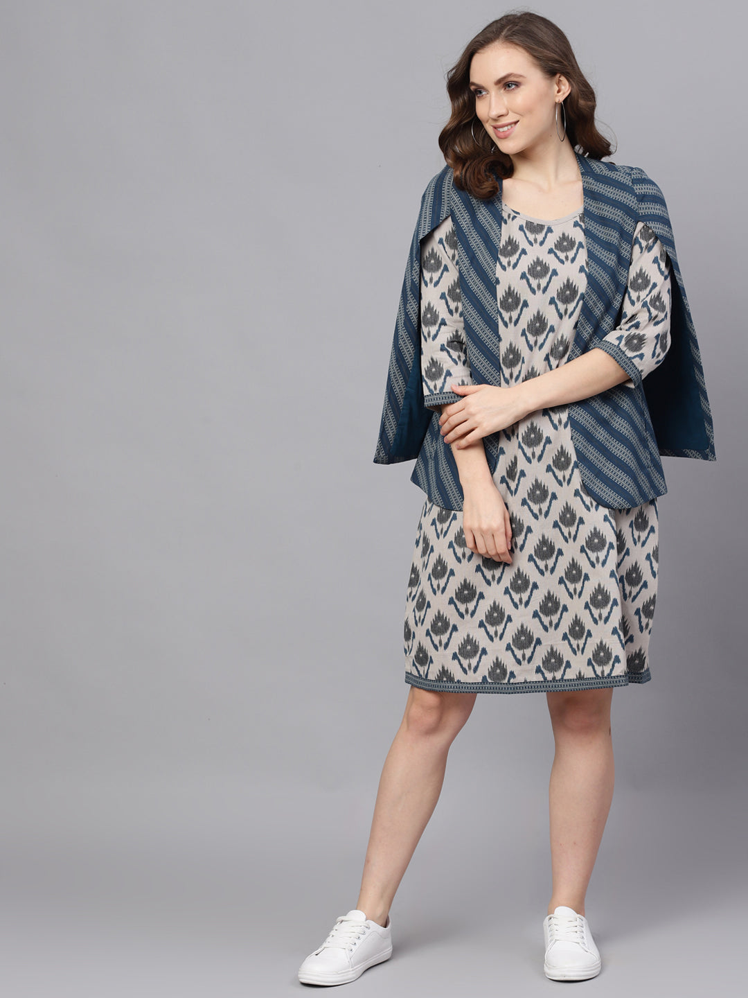 Blue Striped Sleeveless Waistcoat - Elganza
