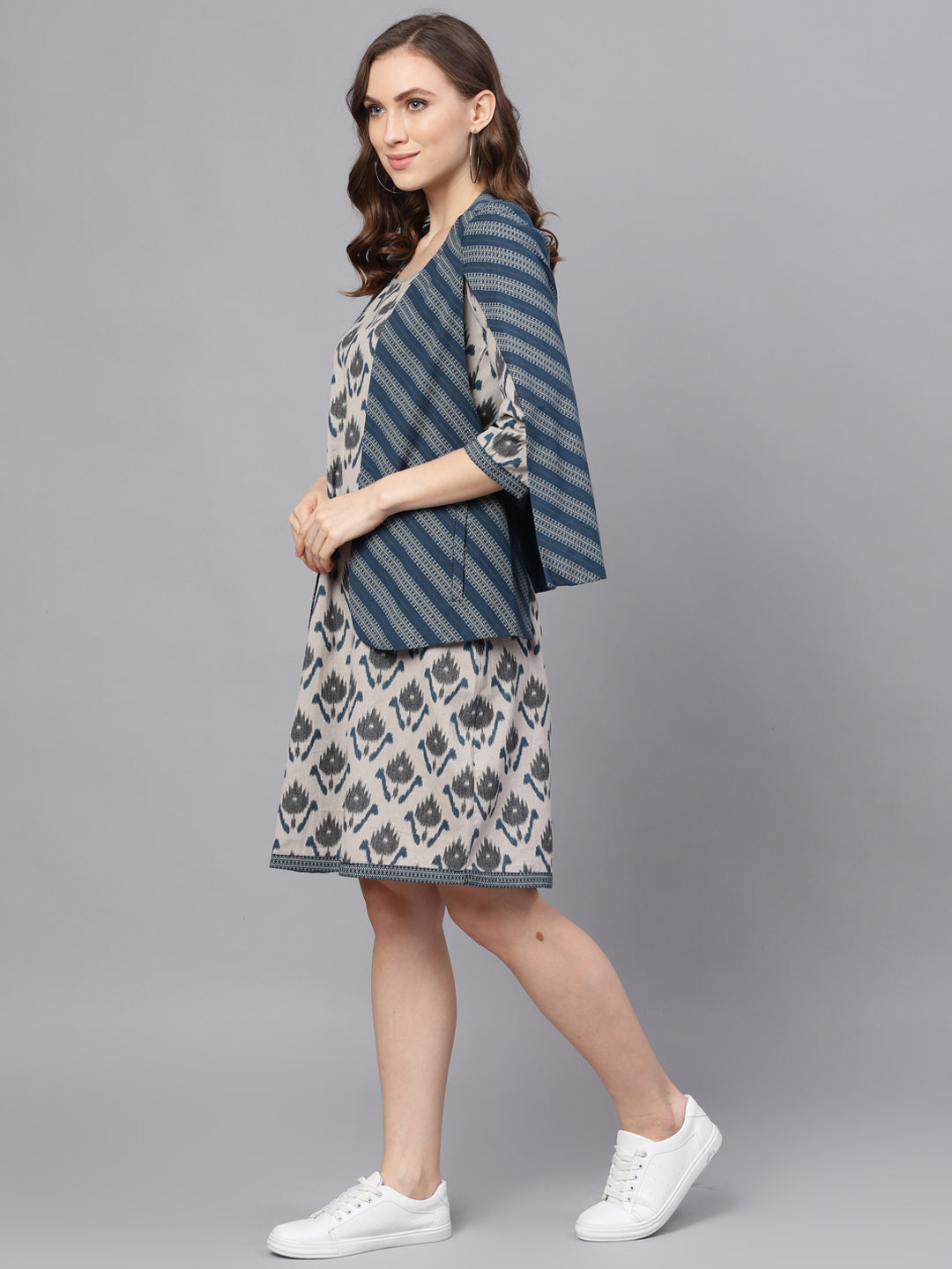 Blue Striped Sleeveless Waistcoat - Elganza