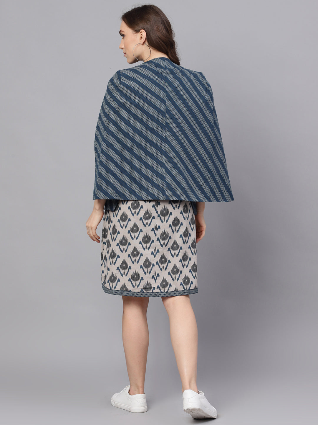 Blue Striped Sleeveless Waistcoat - Elganza