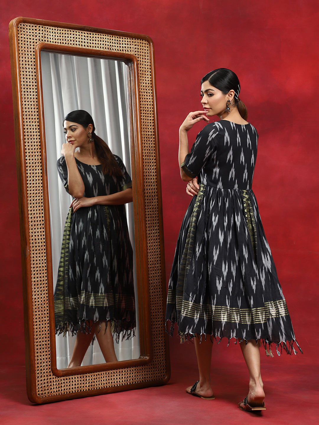 Black Ikat Gathered Dress - Elganza