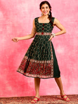 Green Printed Sleeveless Dress - Elganza