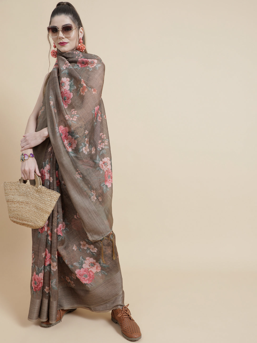 Olive Floral Print Saree With Blouse Piece