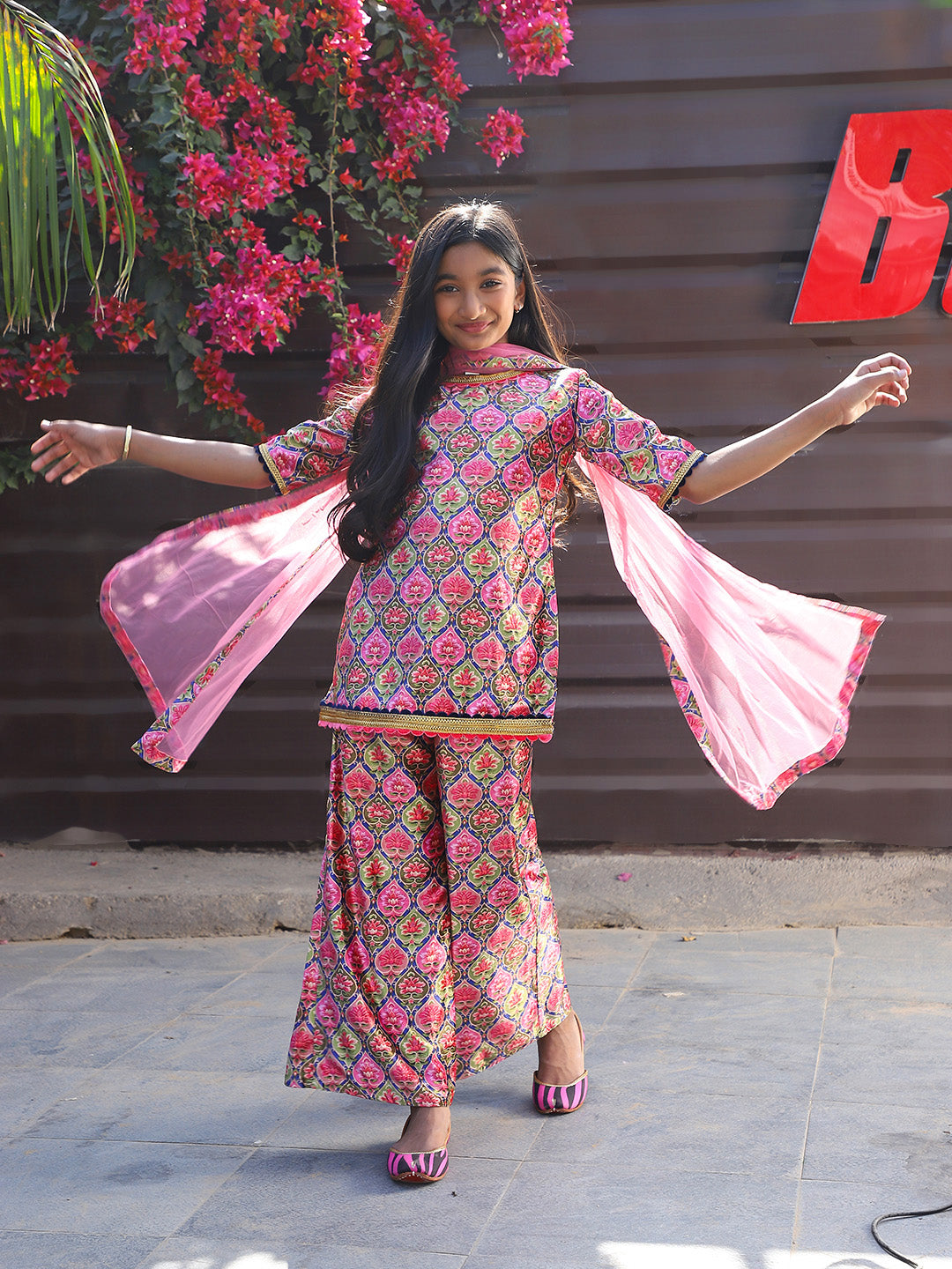 Pink Color velvet Kurta Set with Dupatta - Elganza