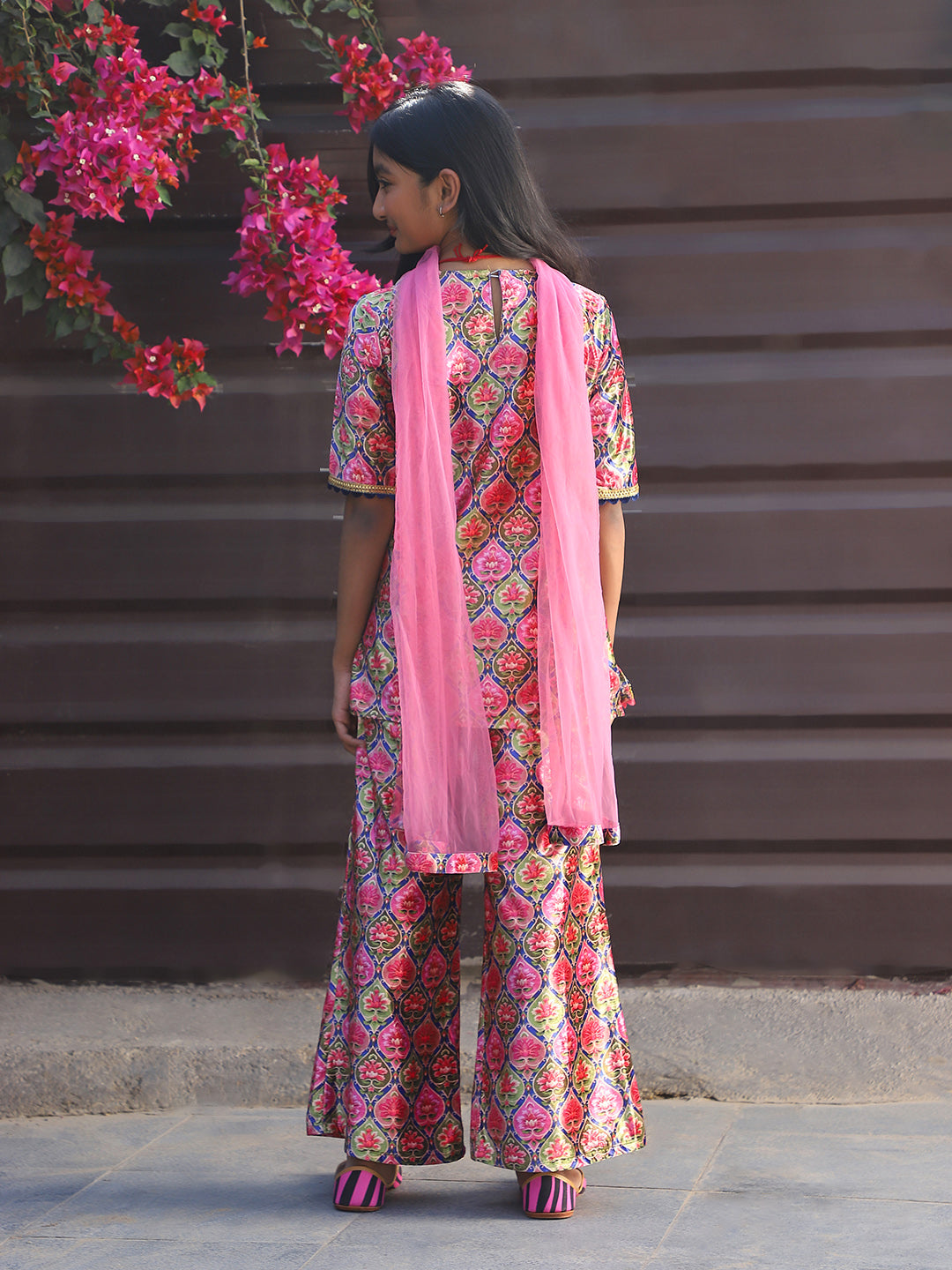 Pink Color velvet Kurta Set with Dupatta - Elganza