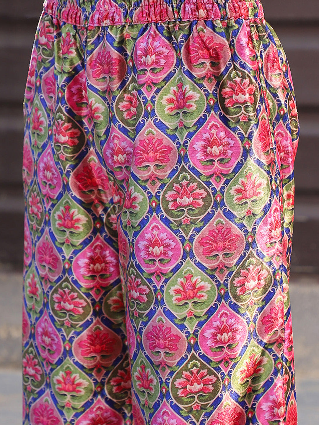 Pink Color velvet Kurta Set with Dupatta - Elganza